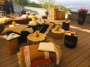 Holzfass Hocker dunkel 1